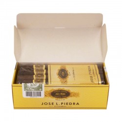 JOSE PIEDRA Cazadores